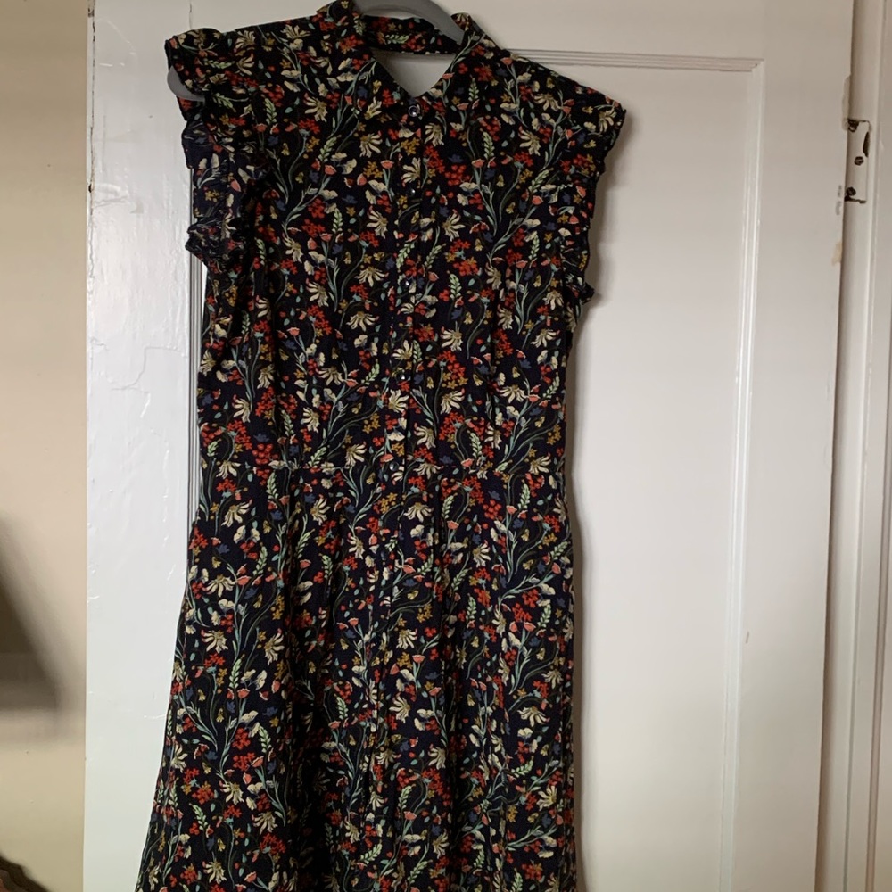 Cute Button-down Navy Floral Dress